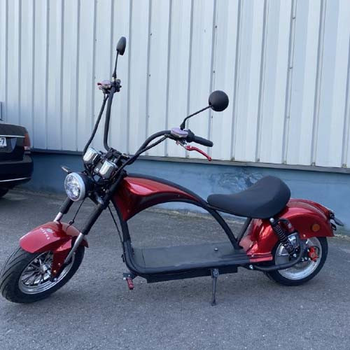 Электросамокат YAKAMA АР-Н0001B красный