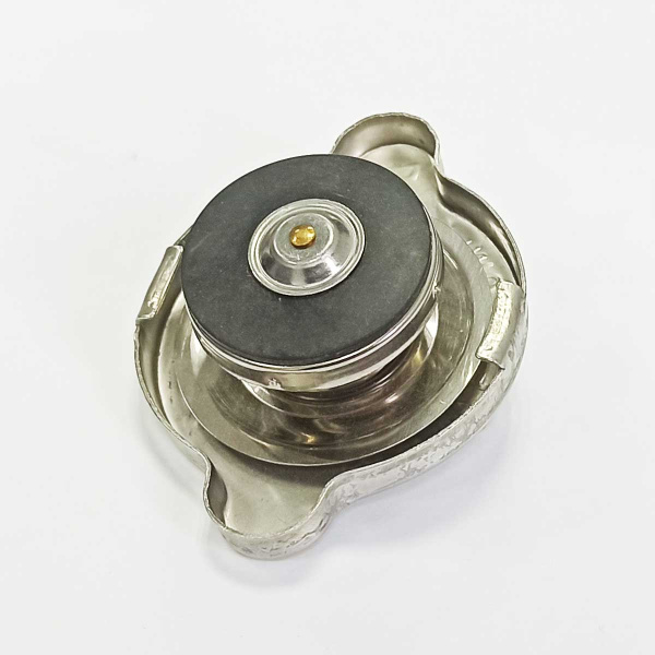 Крышка радиатора R175-R180 с клапаном
