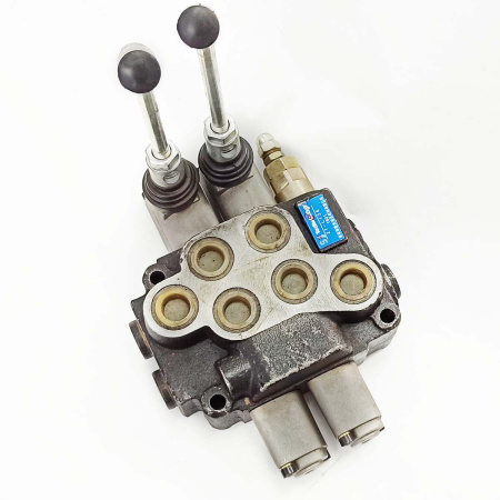 Распределитель гидравлический двухконтурный к минитрактору