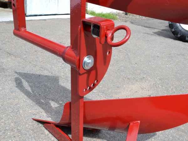 Плуг оборотный П1-215/14-11 МТЗ