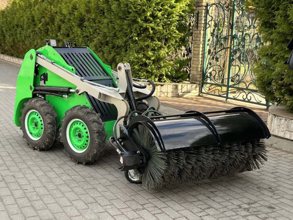 Погрузчик фронтальный Гринтех П300