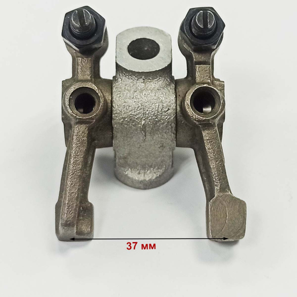 Коромысло двигателя C178F в сборе