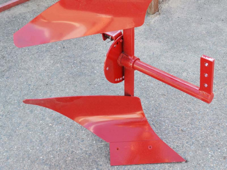 Плуг оборотный П1-215/14-11 для китайских мотоблоков