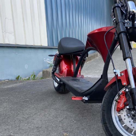 Электросамокат YAKAMA АР-Н0001B красный