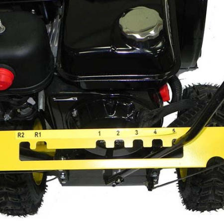 Снегоуборщик бензиновый Huter SGC 4100