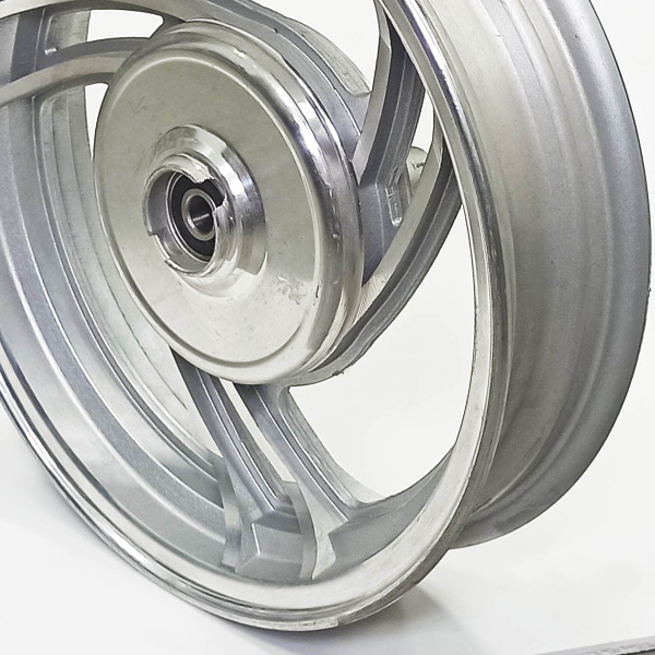 Диск передний R10 (литой) скутера (SV1 051 028-03.10)