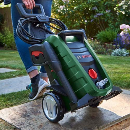 Мойка высокого давления Bosch UniAquatak 125