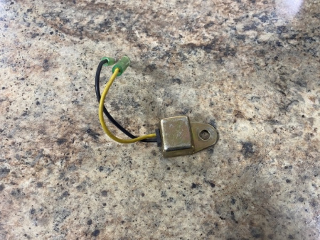 Реле датчика уровня масла двигателя бензинового б/у