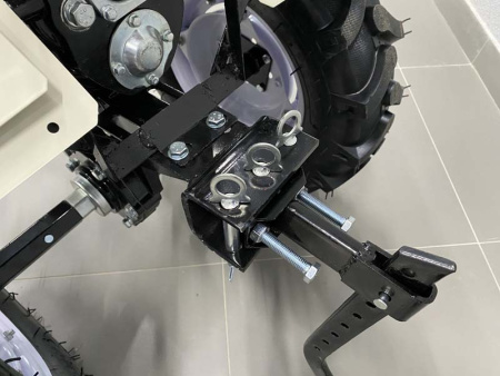 Мотоблок Stark ST-1800 (3+1, пониж, 7.00-12 унив. диск)