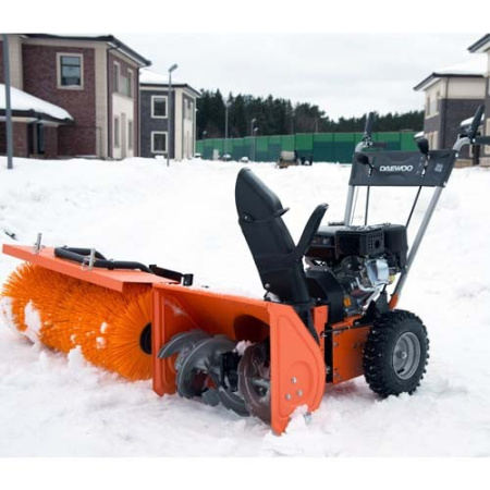 Насадка снегоуборщик к подметальной машине DAEWOO