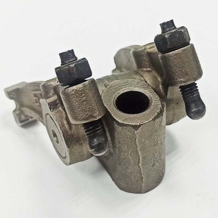 Коромысло двигателя C186F в сборе