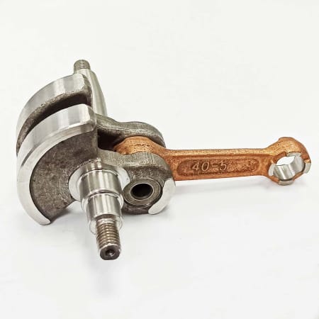 Коленвал двигателя бензокосы CG430 (1E40-F, 43см3)